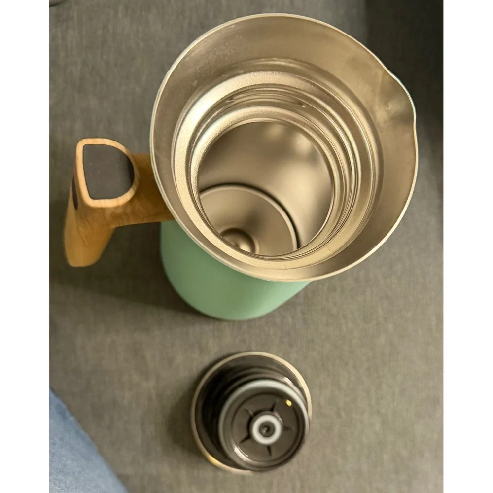 Hydrapeak Stainless Steel Insulated Carafe Pitcher Mint Green‎ Wood Handle 50oz